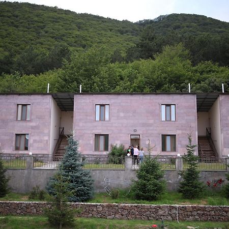 Yeghevnut Hotel Goris Exterior foto