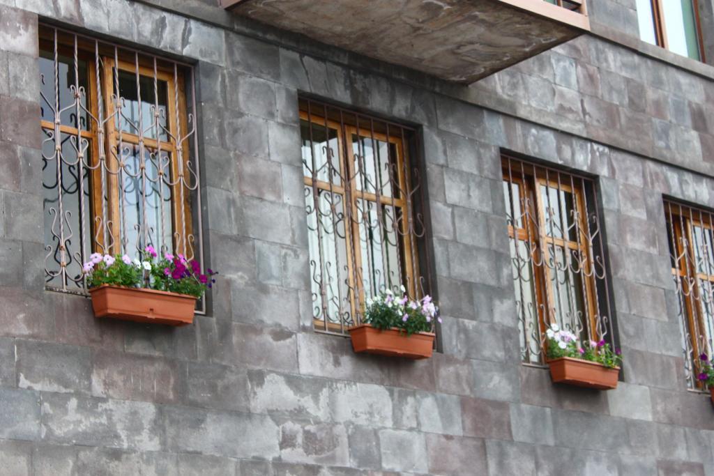 Yeghevnut Hotel Goris Exterior foto